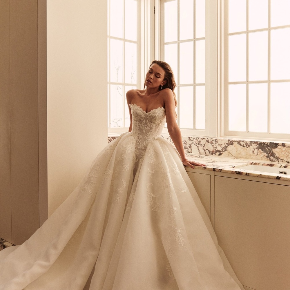 Leah Da Gloria ANASTASIA Wedding Gown